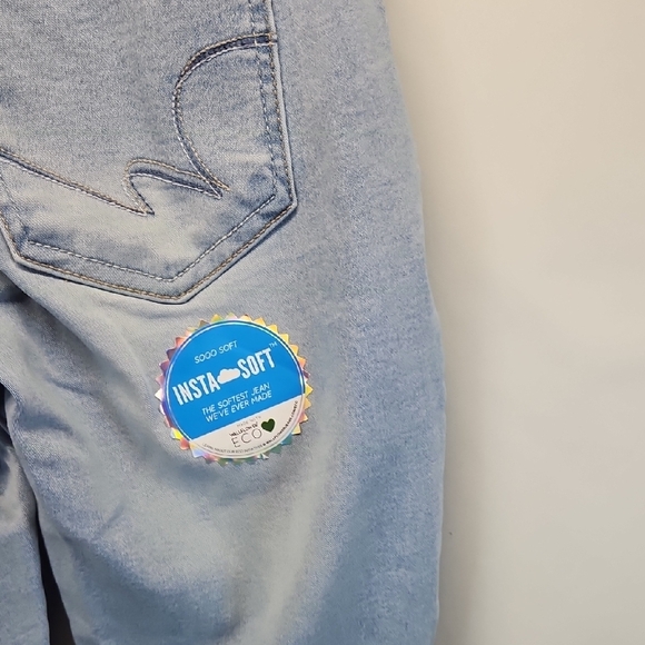 Wallflower Light Blue High Rise Women's Jeans - Picture 6 of 10